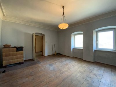 Schwaz Altstadt - gesamtes Stockwerk mit ca 160 m² Wohnfläche - sofort verfügbar