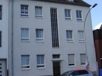 Schöne,helle Single-Wohnung sucht nette Mieter/in