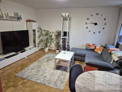 Provisionsfrei, gepflegte 2 Zimmer Wohnung mit Stellplatz
