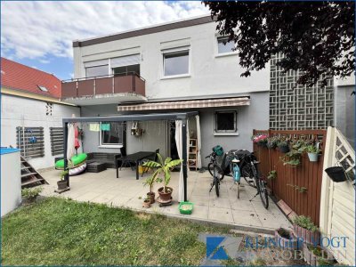 ** Renditestarkes Mehrfamilienhaus ** Vollvermietung mit ca. 5,1 % Bruttorendite!