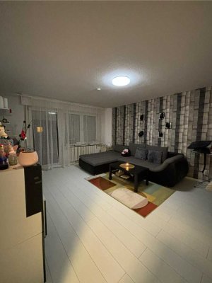 Möblierte 2 Zimmer wohnung in Köln Riehl