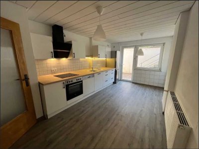 2-Zimmer-Wohnung mit Terrasse und EBK