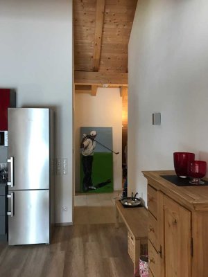 Exklusive 2-Raum-Wohnung mit gehobener Innenausstattung mit Einbauküche in Geretsried