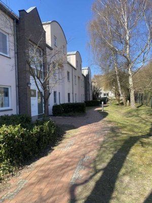 Sofortbezug: 3 Zimmer,große Terrasse, Bad mit Fenster - provisionsfrei