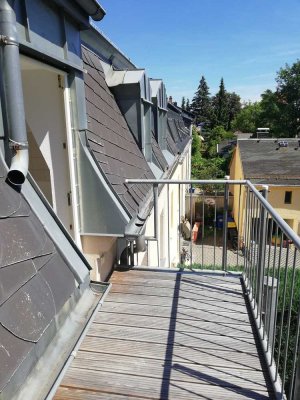 Geräumige 4-Raum-Wohnung mit Balkon