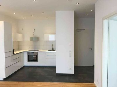 Exklusive, neuwertige 2-Zimmer-Wohnung mit Terrasse und Einbauküche
