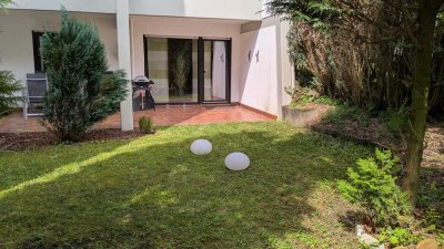 Eine ca.60qm große und sehr gepflegte 2 Zimmerwohnung mit tollem Mieter und großer Terrasse/Garten/