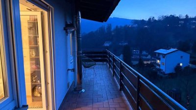 Helle 2-Zimmer-Wohnung mit großem Balkon und Panoramablick – 84 m²