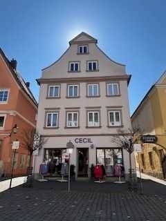 Charmante Altbauwohnung im Herzen Günzburgs – vollmöbliert und ab sofort