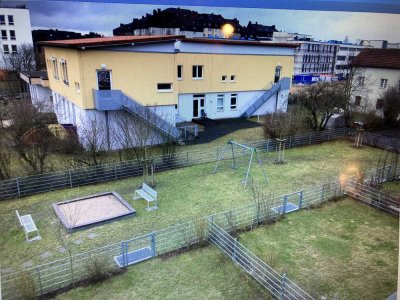 Neuwertige Wohnung mit drei Zimmern sowie Balkon und EBK in Bamberg
