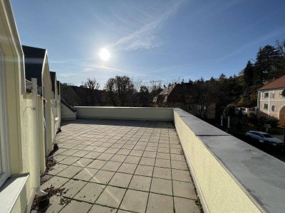 Erstbezug nach Umbau: Moderne 6 Zimmer Wohnung mit Klima &amp; Terrasse in Neuwaldegger Grünlage zu mieten