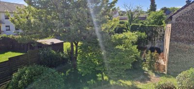 EIGENTUMSWOHNUNG · PROVISIONSFREI Ihr neues Zuhause im Dachgeschoss