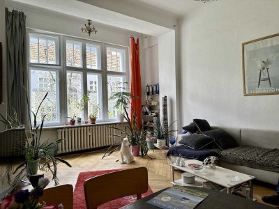 2-Zimmer Altbauwohnung in absoluter Toplage, 50 m vom Kurfürstendamm