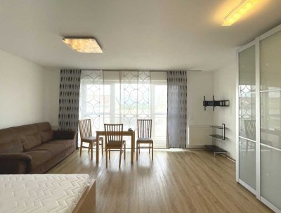 Helle, möblierte 1-Zi.-Whg. mit Balkon in Bollingen