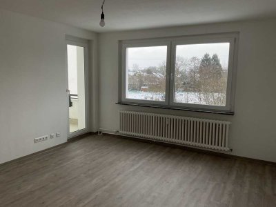 Gut geschnittene 3-Zimmer Wohnung mit Balkon