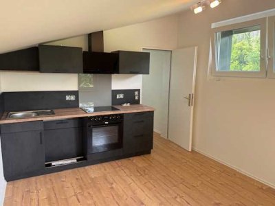 Erstbezug nach Sanierung - Schöne Singlewohnung