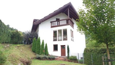 Familienglück mit Einliegerwohnung in gutem Zustand!