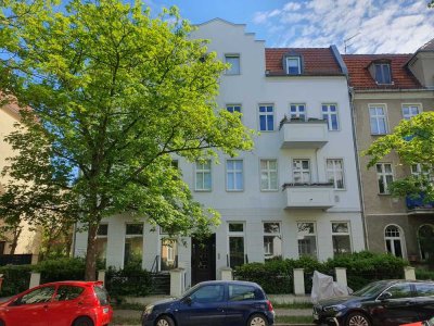 Ohne Provision ! 42m²  2 - Zimmer Dachgeschosswohnung