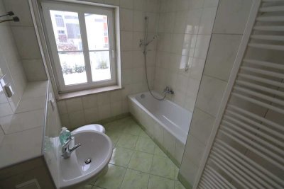 2-Raum-Wohnung mit Wanne in begehrter Wohnlage