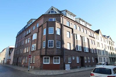 Kleine Zwei-Zimmerwohnung mit Balkon