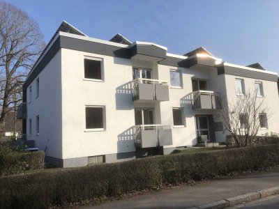 5-Zimmer-Terrassenwohnung mit zwei Balkonen, Garten und hochwertiger Einbauküche