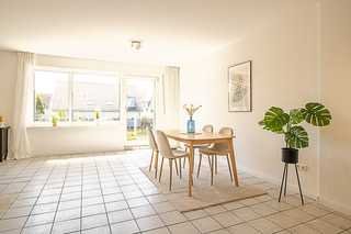 Hürth Fischenich sanierte helle Wohnung mit Balkon und Gartenbenutzung