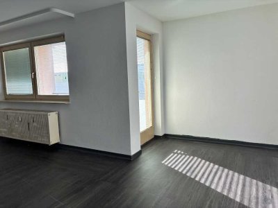 Charmante 2 Zimmer Wohnung mit Balkon in Dietzenbach