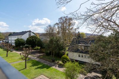 Erstbezug nach Sanierung: 3-Zi.-Wohnung im 2. OG in Koblenz-Asterstein