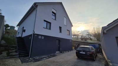 Moderne 3-Zimmer-Wohnung mit Stellplatz & EBK in Hofweier – Feldrandlage, ab 01.09.2025