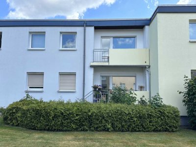 Schöne helle 4-Zimmer-Wohnung mit Balkon und Einbauküche in Nienburg (Weser)