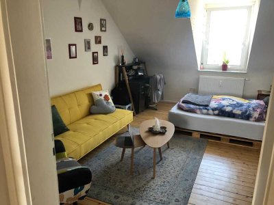 Moderne, kernsanierte 1,5 Zimmerwohnung mit großer Wohnküche inkl. EBK!