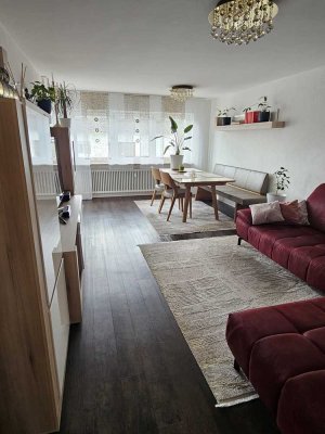 3,5-Zi-EG-Wohnung mit Balkon und Außenstellplatz in Ludwigsfeld