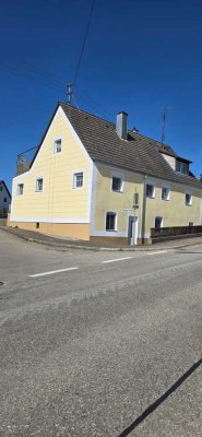Einfamilienhaus mit Einliegerwohnung.