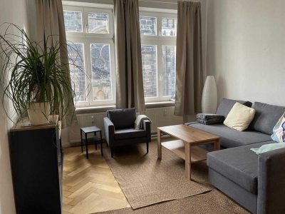 Elegantes und möbliertes 4-Room Apartment with Balcony in Leipzig’s Prestigious Musikviertel