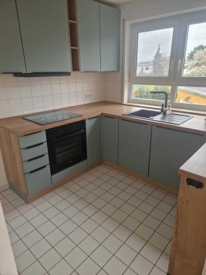 schöne Wohnung im Grünen mit Balkon und EBK