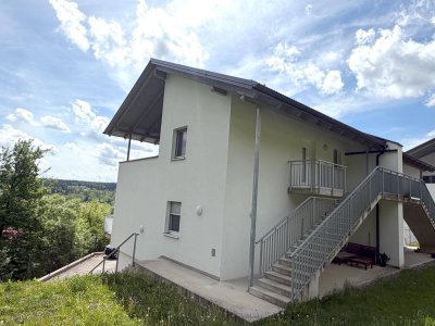 Entzückende Wohnung mit Loggia und Blick ins Grüne