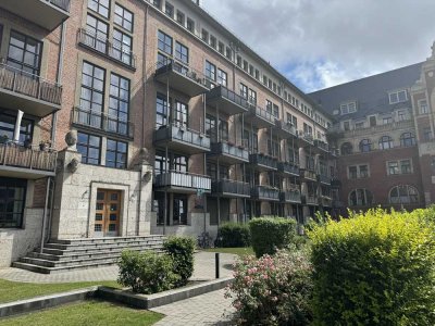 "Großzügige Maisonette am Gutenbergplatz – Licht, Raum und Balkon auf zwei Ebenen"