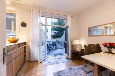 Möblierte 2,5-Zi-Wohnung Wü-City, Terrasse, Wlan, Garage