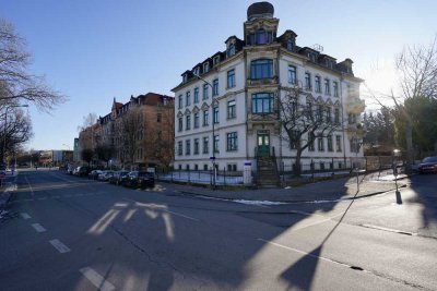 Altbau-Wohnung nahe TU – ideal für Uni-Mitarbeiter, unvermietet