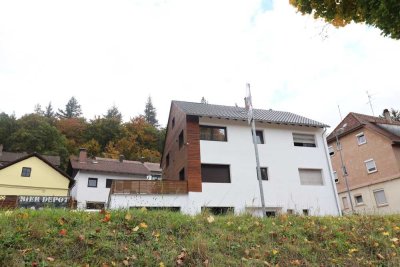 Gepflegtes, energetisch optimiertes Mehrfamilienhaus mit drei Einheiten
