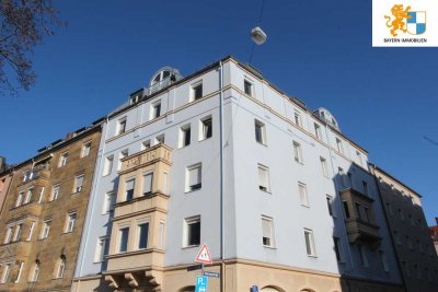 -Dachgeschosswohnung mit Dachterrasse in Nürnberg-LichtenCharmante 3-Zimmerhof