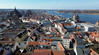 RESERVIERT! Moin Handwerker! Sanierungsbedürftige ETW mit 3 separat begehbaren Zimmern und Balkon