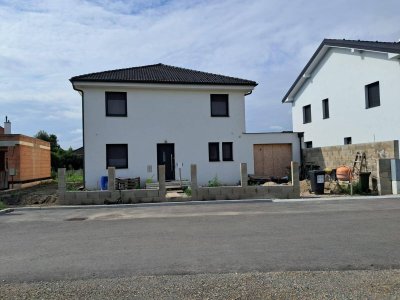 Modernes Neubau-Einfamilienhaus in 2304 Orth an der Donau