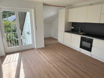 Bestlage Kaufbeuren: Attraktive, helle und neu renovierte 3,5 Zimmerwohnung mit EBK