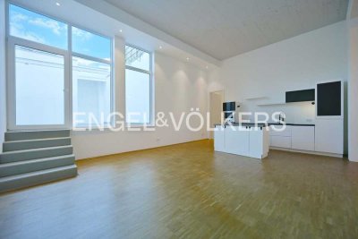 Urbanes Loft mit beeindruckender Deckenhöhe und besonderem Charme