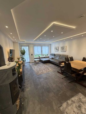 3 Zimmer Erdgeschosswohnung mit Terrasse in Augsburg-Göggingen