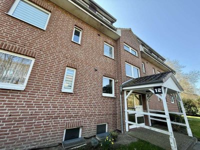 Nur mit gültigem §8-WBS anmietbar! 2,5-Zimmer-Dachgeschosswohnung mit Garage!