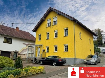 Modernisiertes Einfamilienhaus mit großem Grundstück