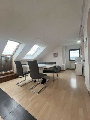 Möblierte 2-Zimmer DG-Wohnung am GP- Galgenberg -Die Lage machts, wohnen in exklusiver Nachbarschaft