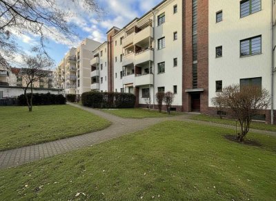 Stabile Kapitalanlage, vermietete Altbau- 3-Raumwohnung 
mit Balkon, in Leipzig-Möckern